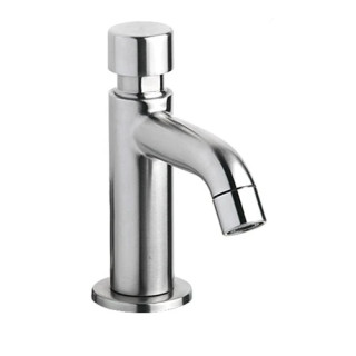Self-closing fountain tap